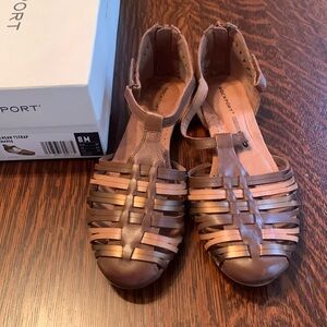 Rockport Reagan t strap shoes- new in box
